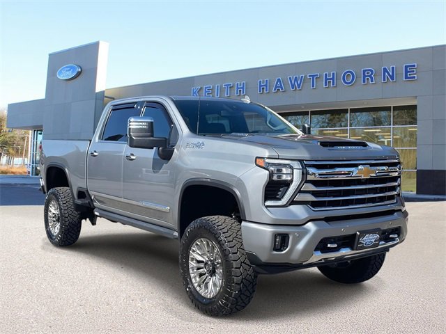 Used 2024 Chevrolet Silverado 2500 High Country w/ Z71 Off-Road Package image 7