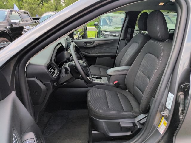 Certified 2025 Ford Escape Active w/ Cold Weather Package AWD/4WD image 29