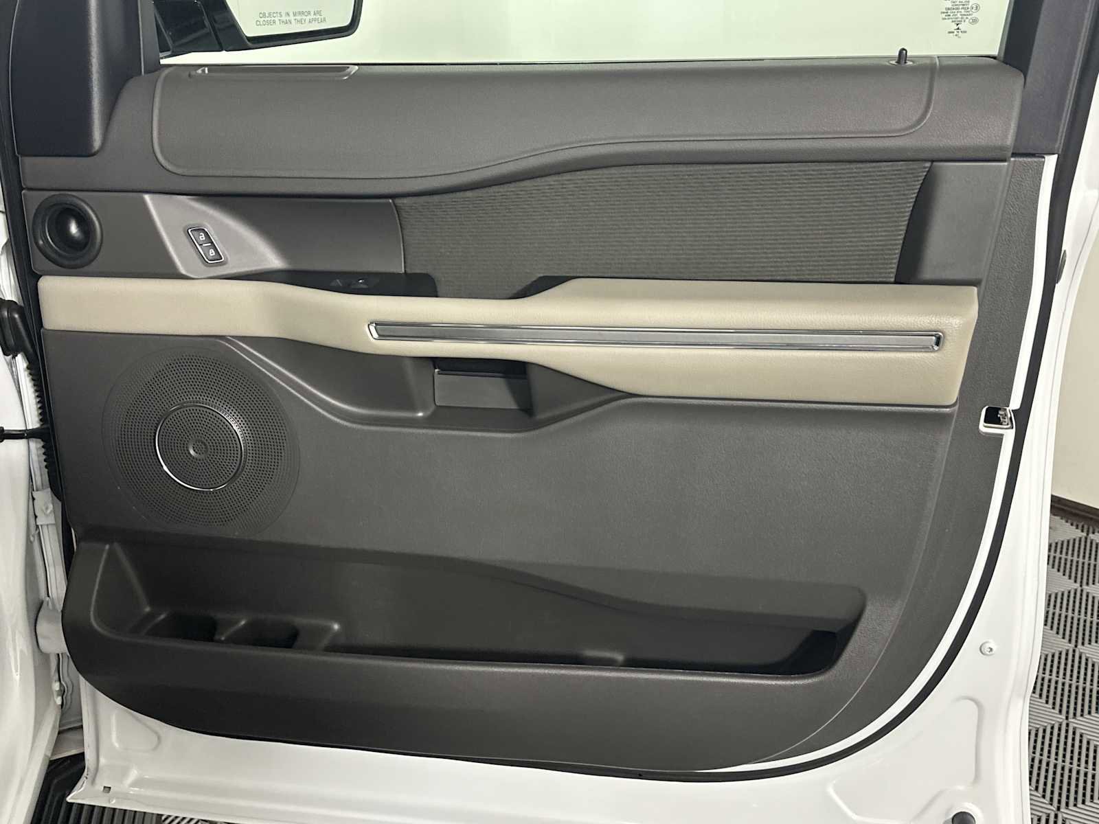 Certified 2020 Ford Expedition XLT image 16