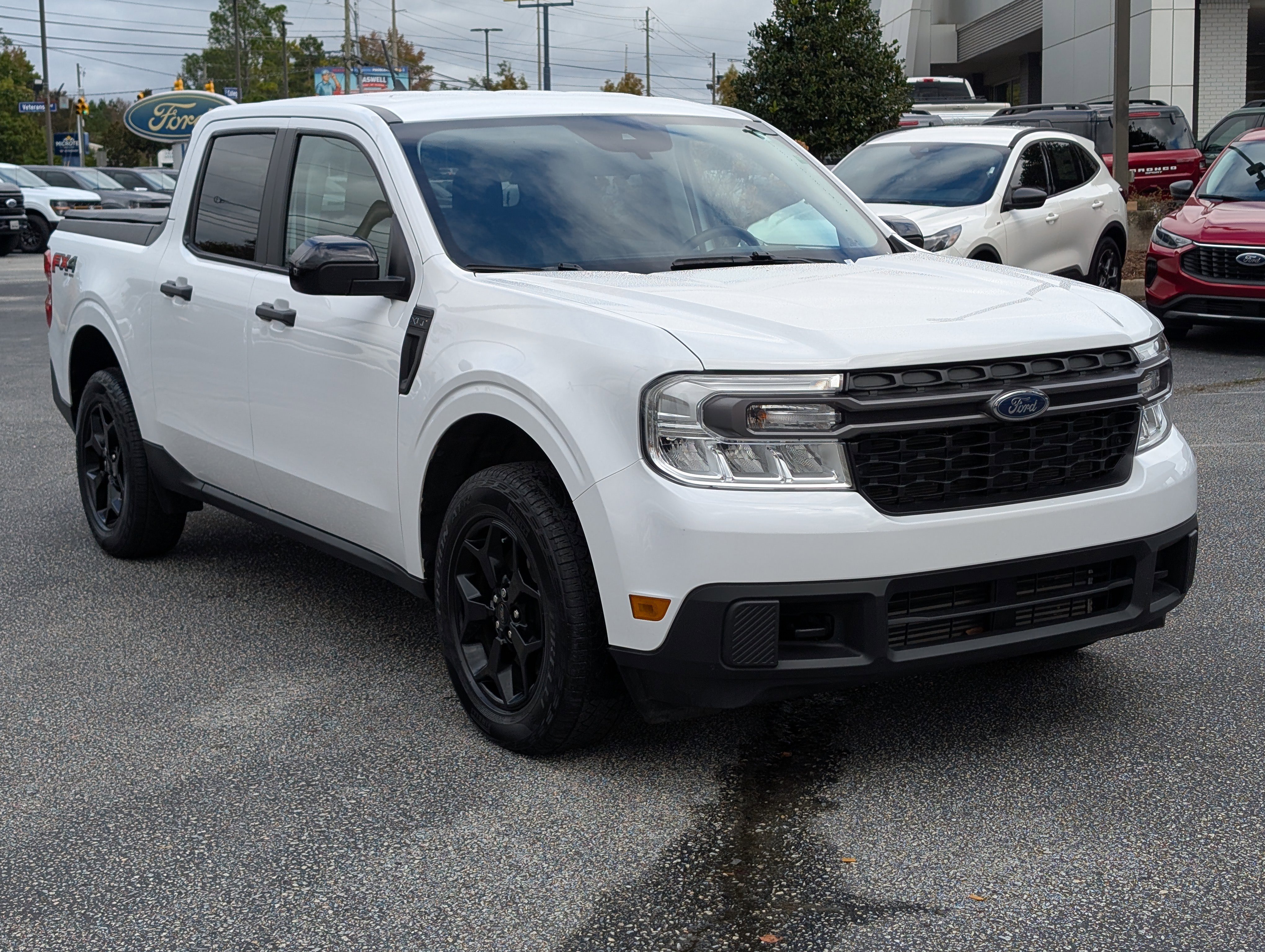 Certified 2024 Ford Maverick XLT w/ XLT Luxury Package image 4