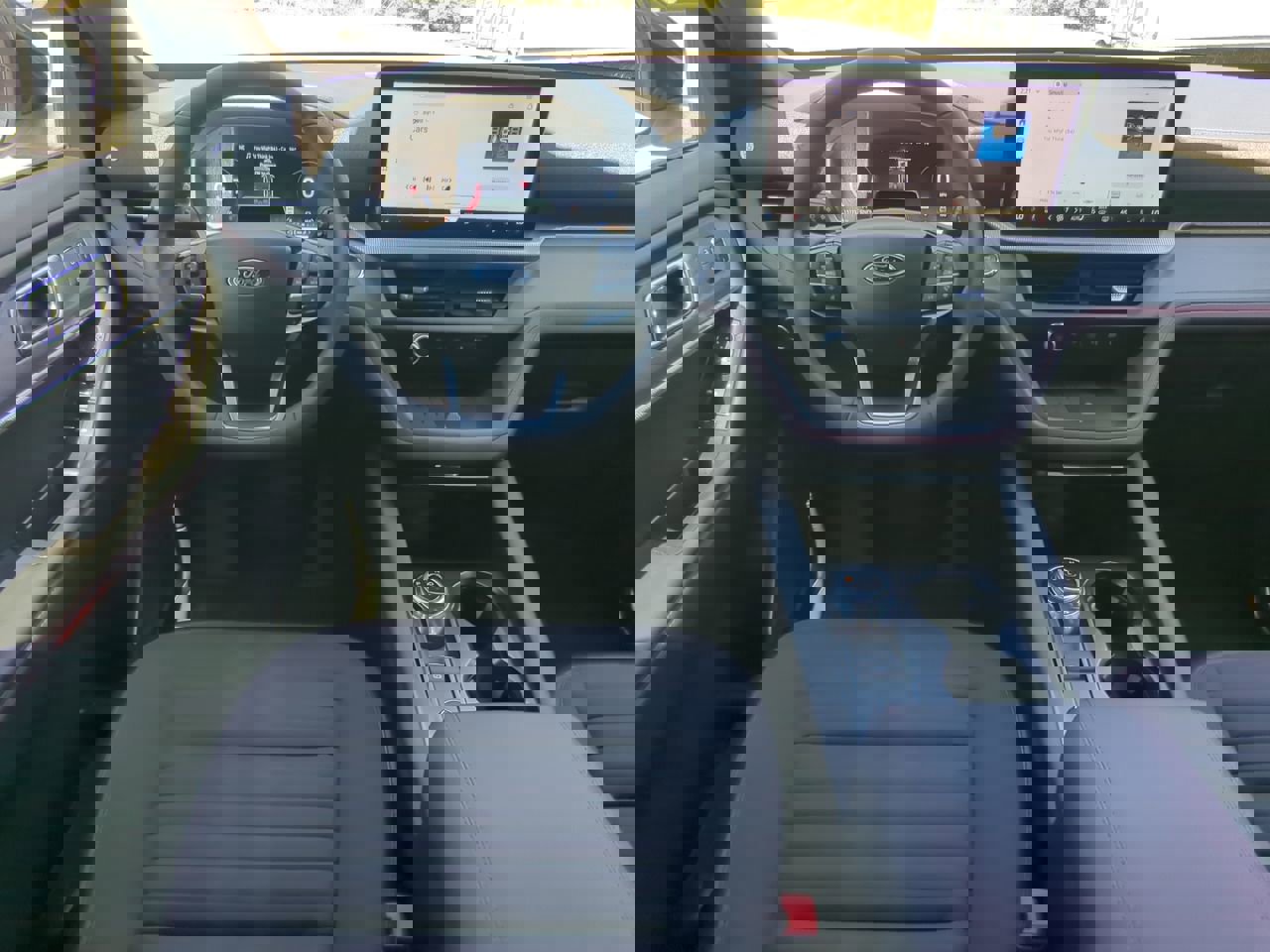 Certified 2025 Ford Explorer ST-Line w/ Premium Package image 14