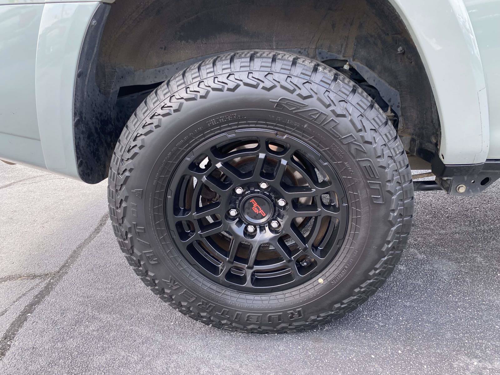 Used 2023 Toyota 4Runner TRD Off-Road Premium w/ Off Road Premium Plus Package AWD/4WD image 9
