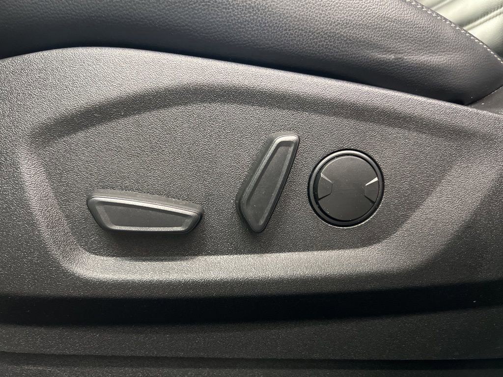 Certified 2024 Ford Edge SEL w/ Convenience Package image 29