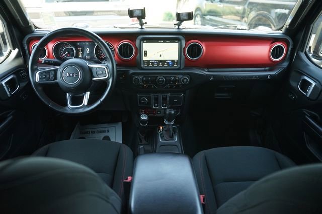 Used 2018 Jeep Wrangler Rubicon AWD/4WD image 16
