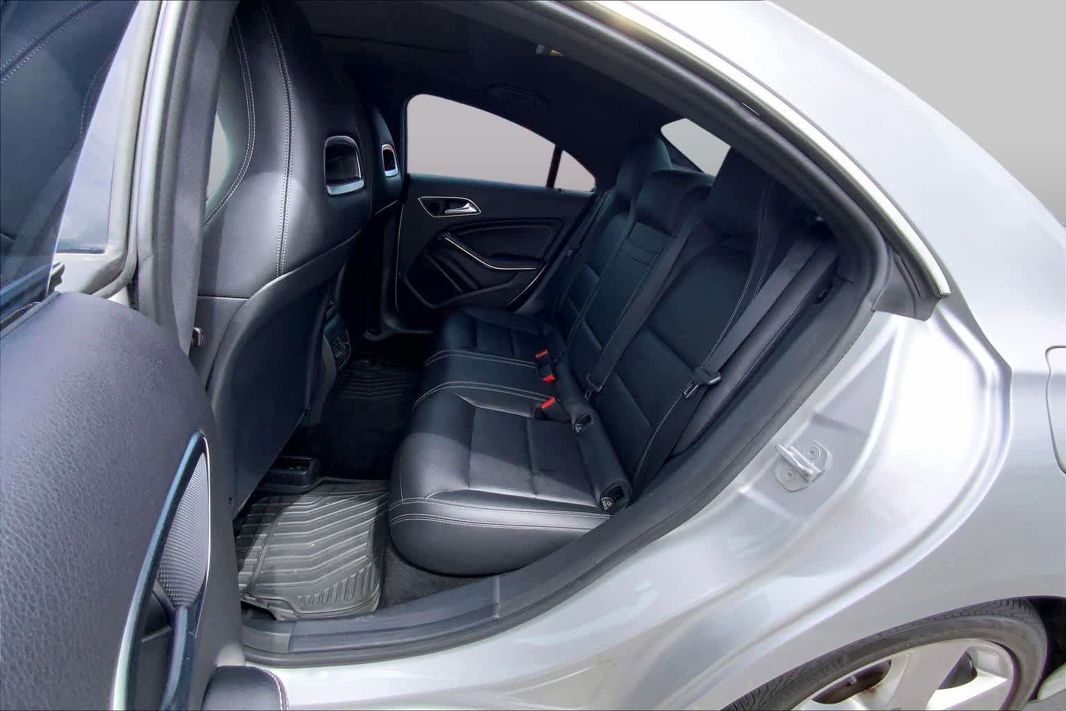 Used 2018 Mercedes-Benz CLA 250 image 20