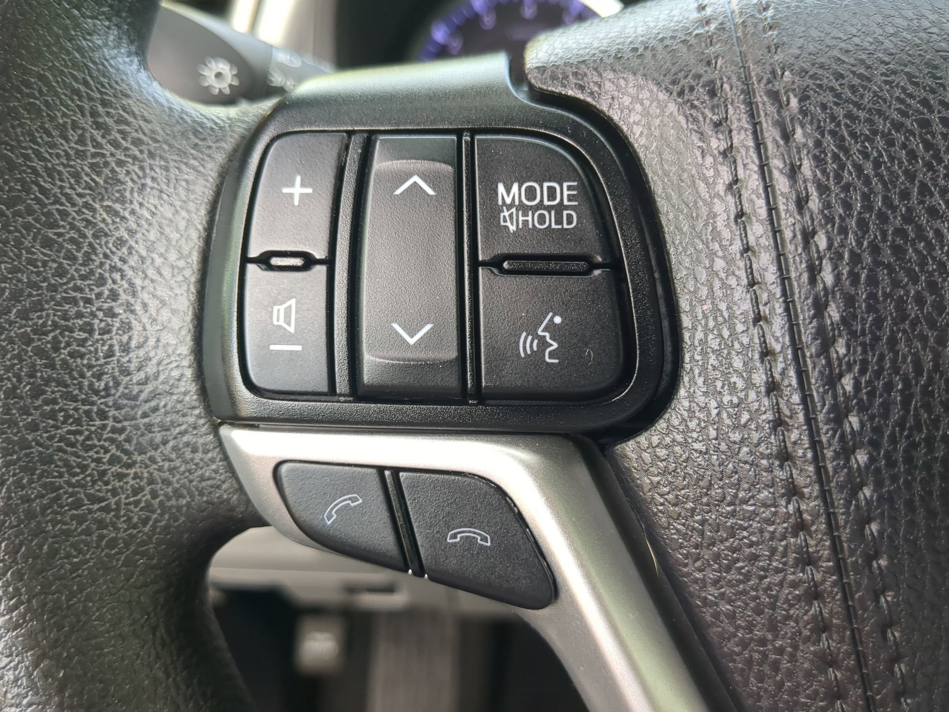 Used 2019 Toyota Highlander LE FWD image 62