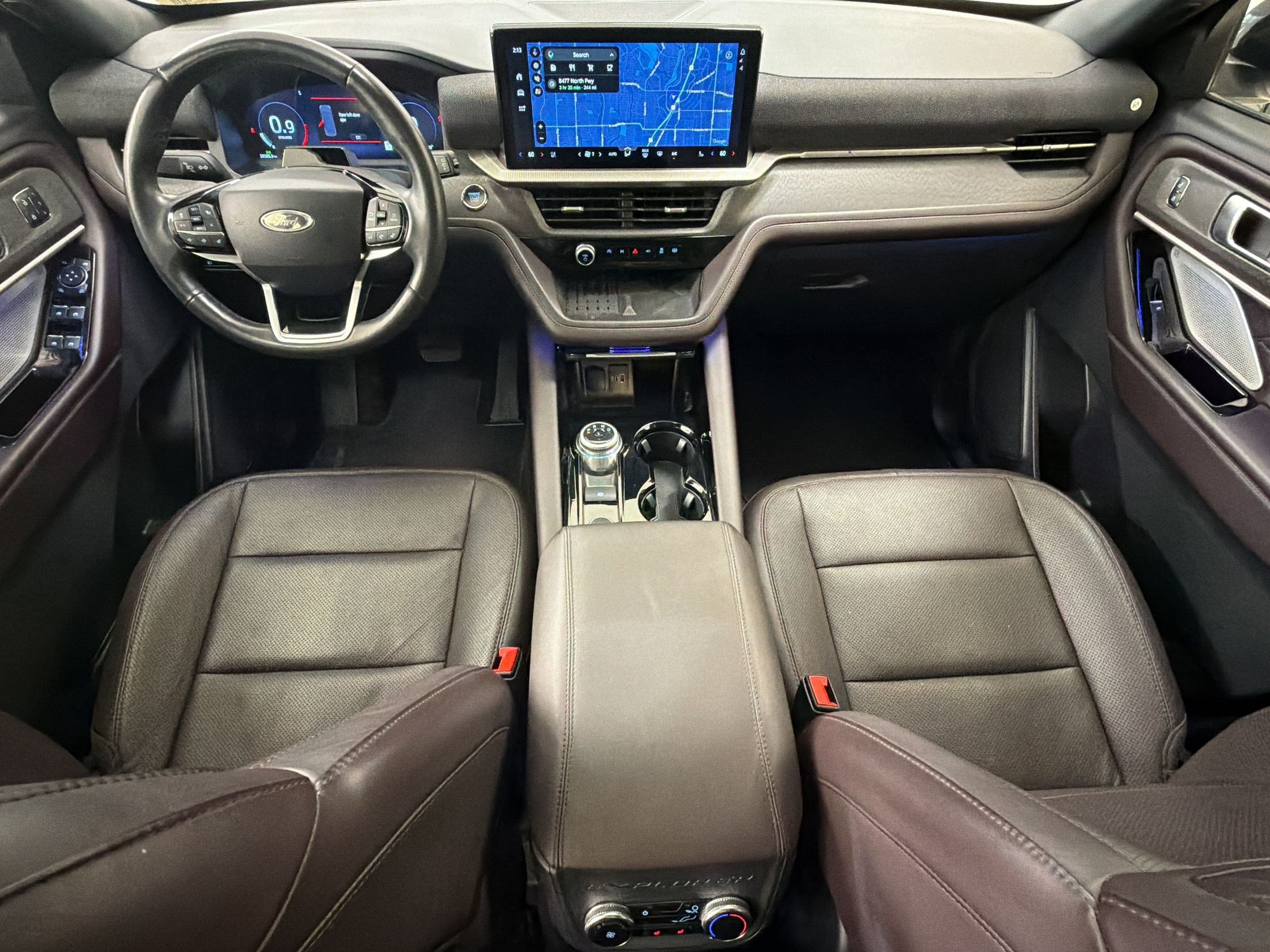 Certified 2025 Ford Explorer Platinum w/ LUX Leather Package AWD/4WD image 16