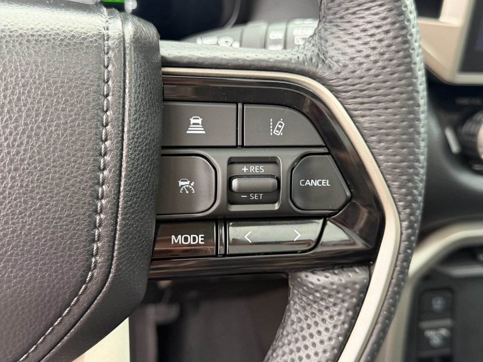 Used 2024 Toyota Sequoia SR5 image 15