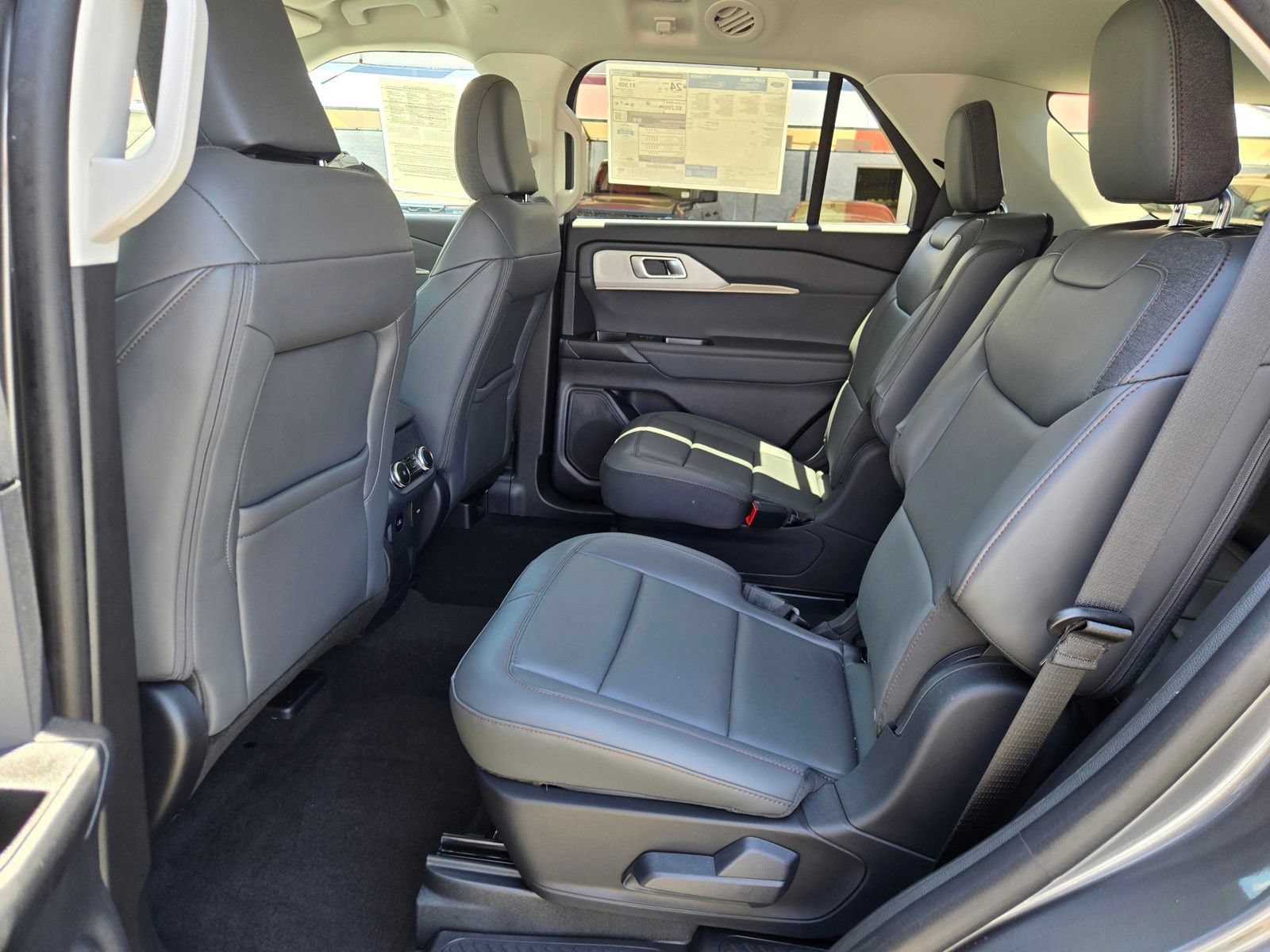 Certified 2025 Ford Explorer Active w/ Active Comfort Package RWD image 12