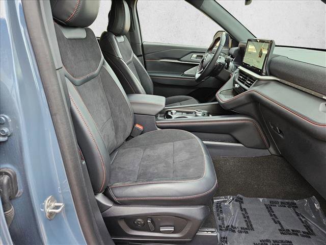 Certified 2025 Ford Explorer ST w/ Sun And Sound Package AWD/4WD image 18