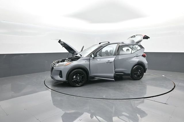 Used 2021 Nissan Kicks SR w/ SR Premium Package image 42