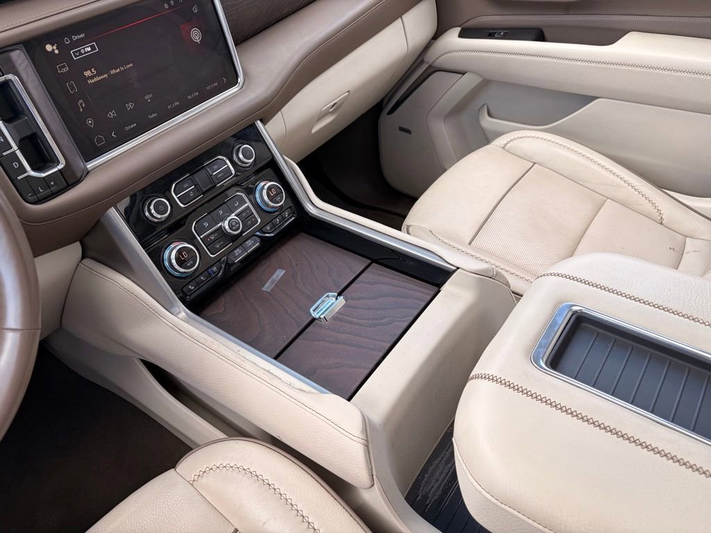 Used 2023 GMC Yukon Denali image 24
