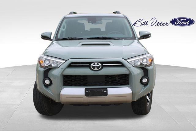 Used 2023 Toyota 4Runner TRD Off-Road Premium w/ Moonroof Package AWD/4WD image 2