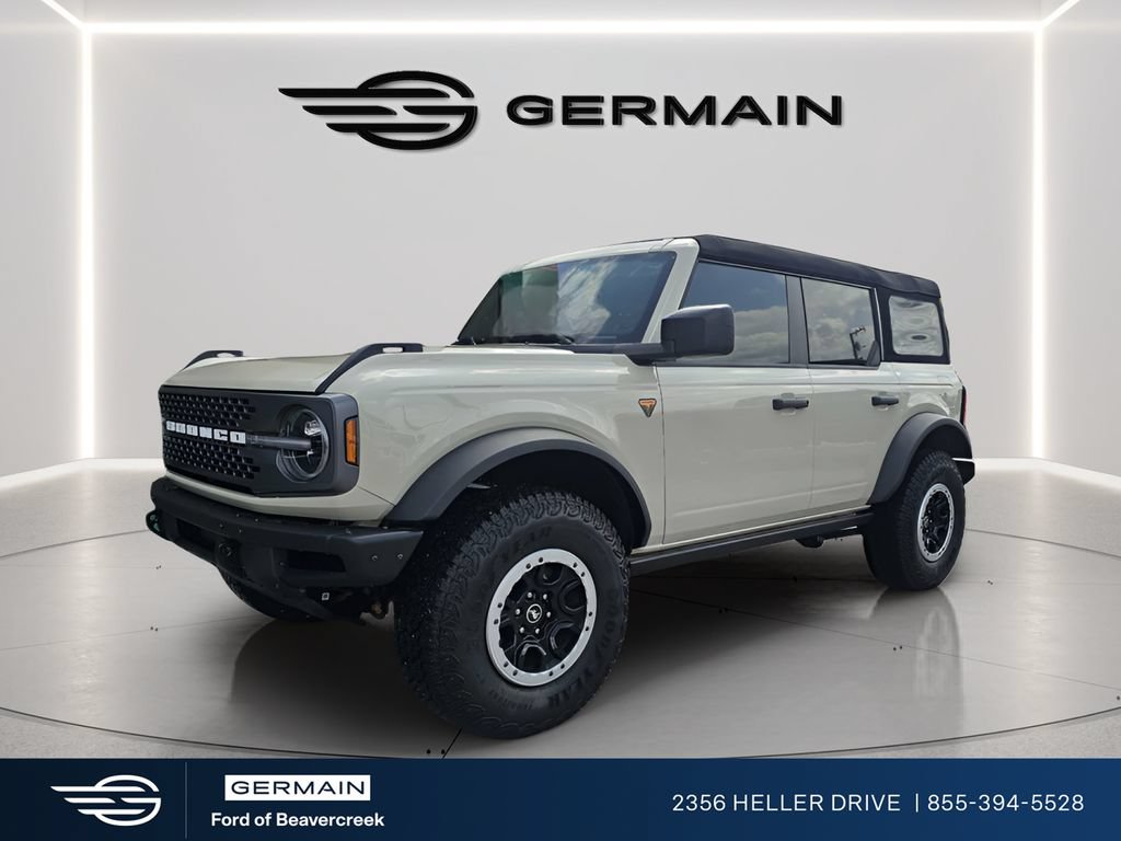 Certified 2025 Ford Bronco Badlands w/ Sasquatch Package AWD/4WD image 3