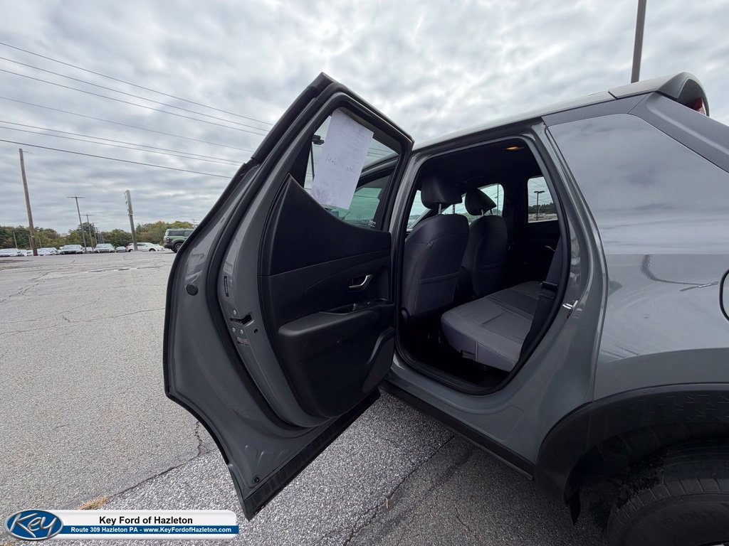 Used 2024 Hyundai Santa Cruz SE FWD image 15