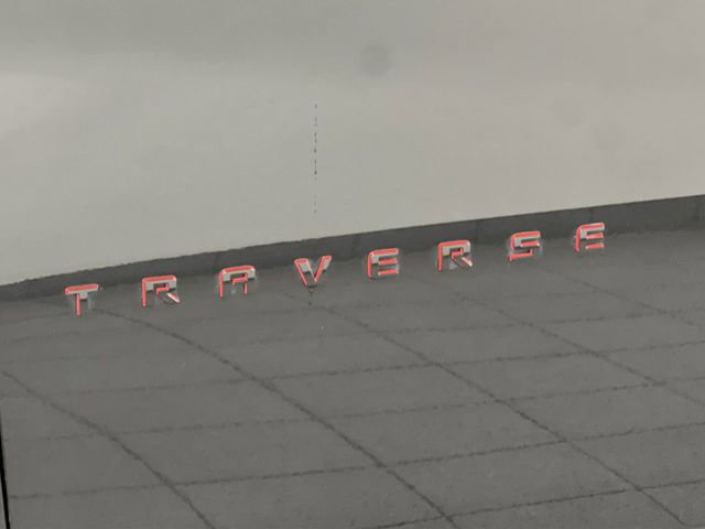 Used 2021 Chevrolet Traverse Premier image 19