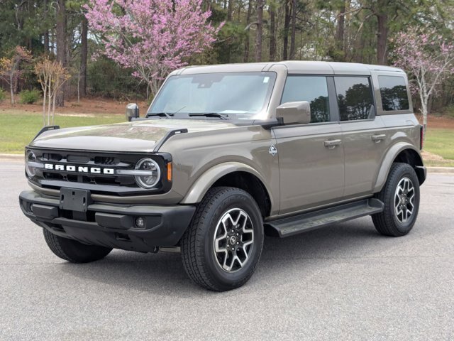 Certified 2025 Ford Bronco Outer Banks AWD/4WD image 8