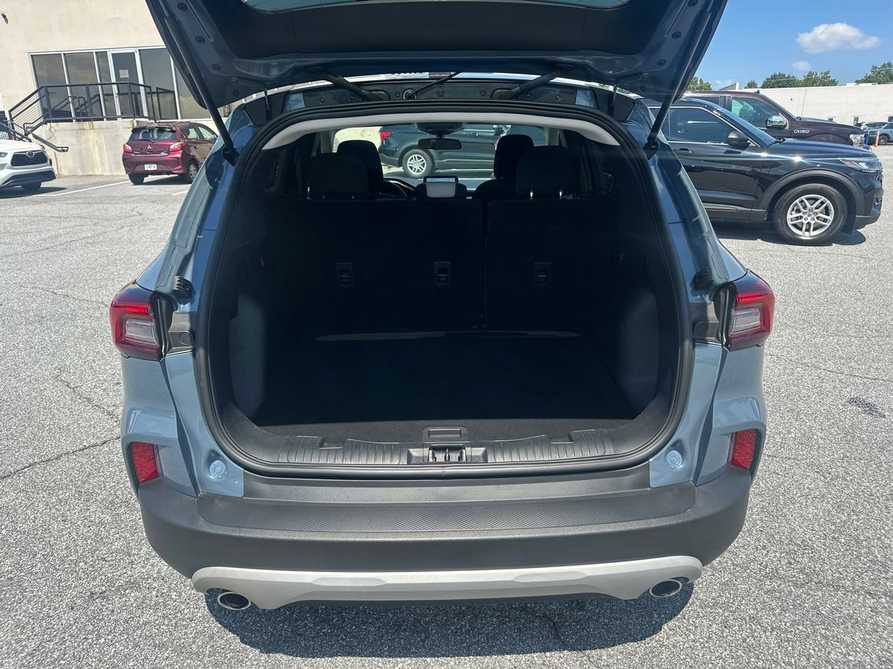 Certified 2025 Ford Escape Active FWD image 20