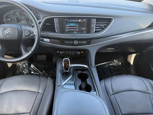 Used 2018 Buick Enclave Essence FWD image 4