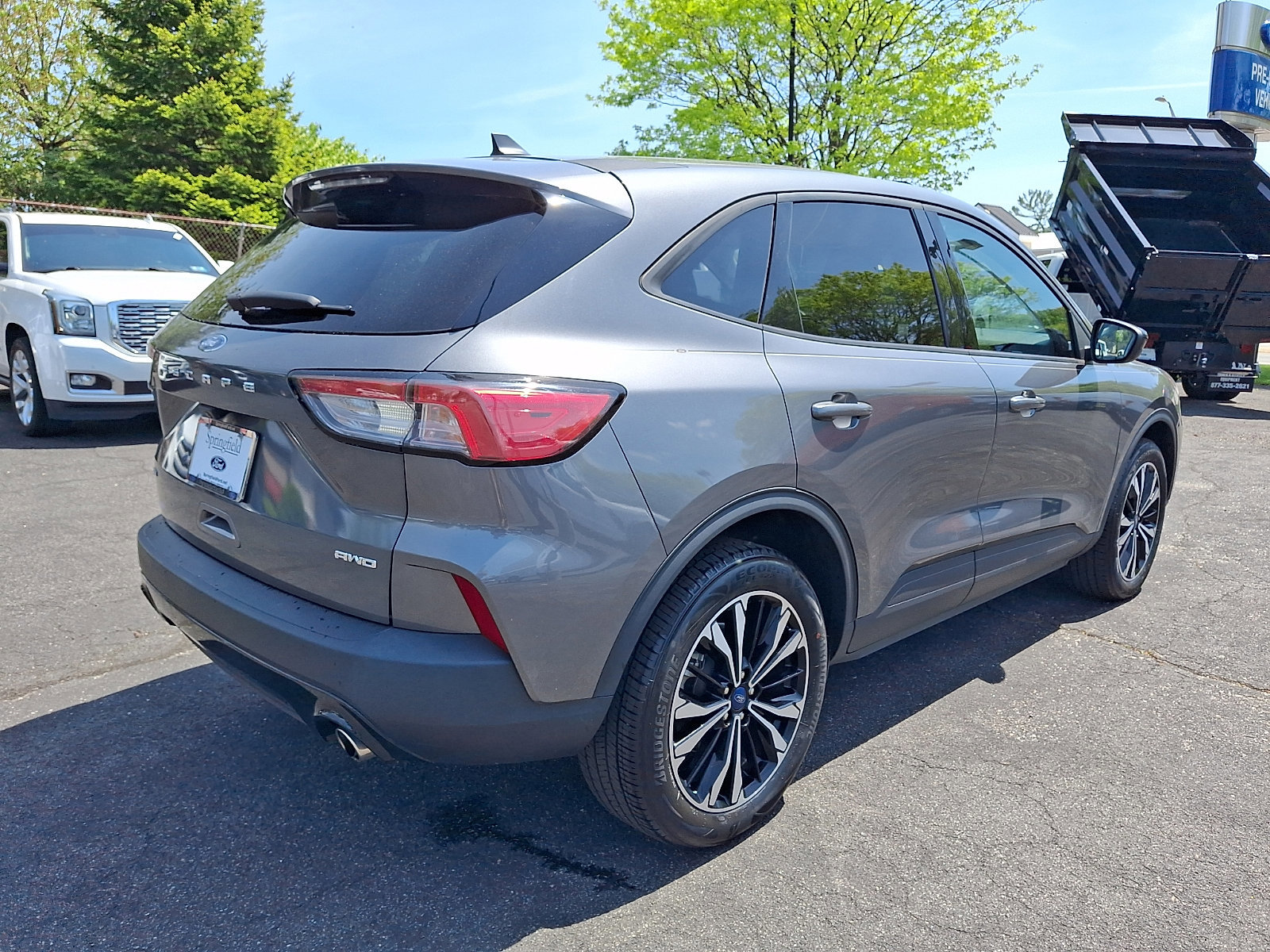 Certified 2022 Ford Escape SE w/ SE Sport Appearance Package AWD/4WD image 5