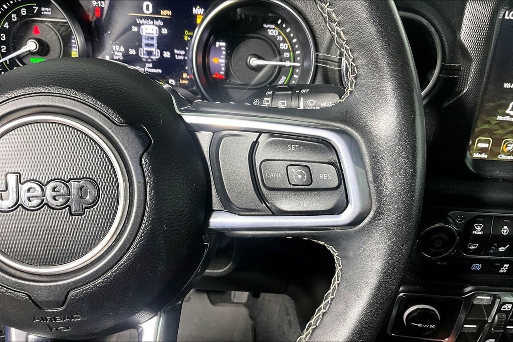 Used 2023 Jeep Wrangler Unlimited Sahara w/ Cold Weather Group AWD/4WD image 19