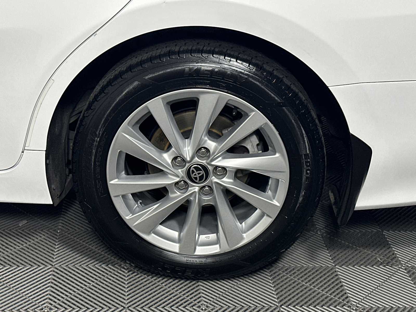 Used 2024 Toyota Camry LE w/ Convenience Package FWD image 25