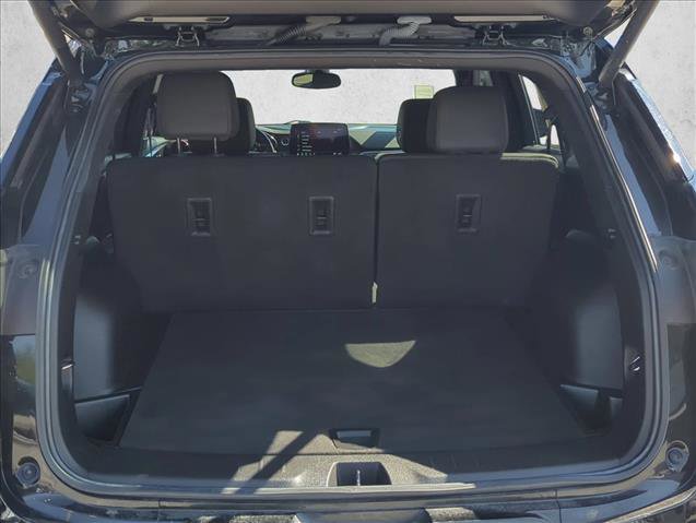 Used 2023 Chevrolet Blazer RS w/ Enhanced Convenience Package FWD image 5