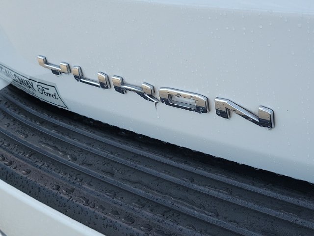 Used 2025 GMC Yukon XL Elevation RWD image 9