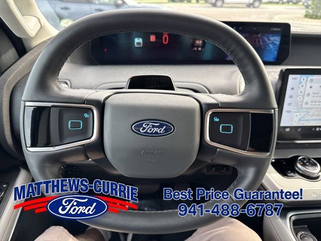 Certified 2025 Ford Expedition Active AWD/4WD image 19