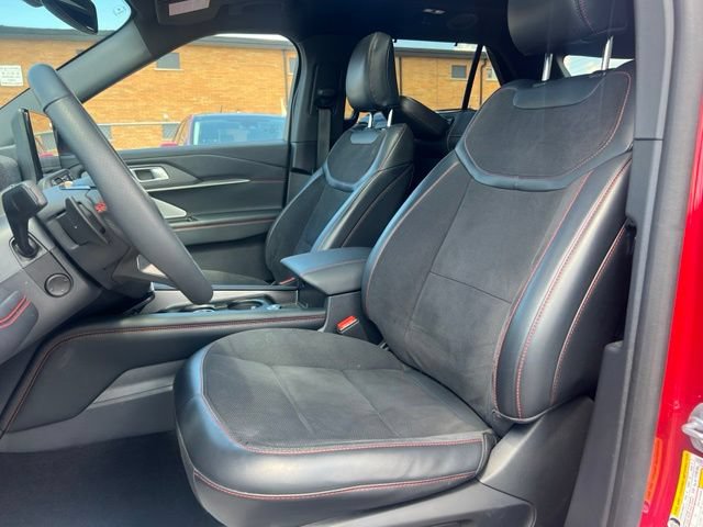 Certified 2025 Ford Explorer ST AWD/4WD image 19