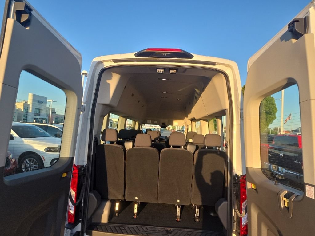 Certified 2023 Ford Transit 350 XLT RWD image 6