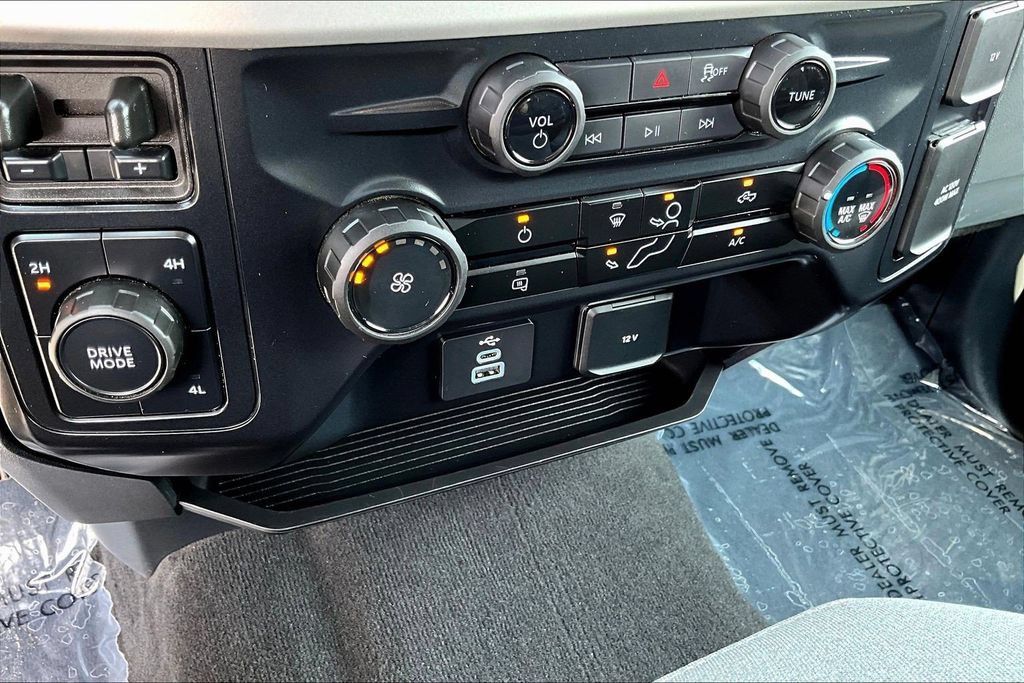 Certified 2025 Ford F250 XLT AWD/4WD image 19
