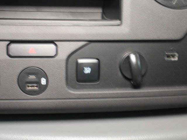 Certified 2024 Ford E-350 and Econoline 350 Super Duty w/ Power Windows & Locks Group image 24