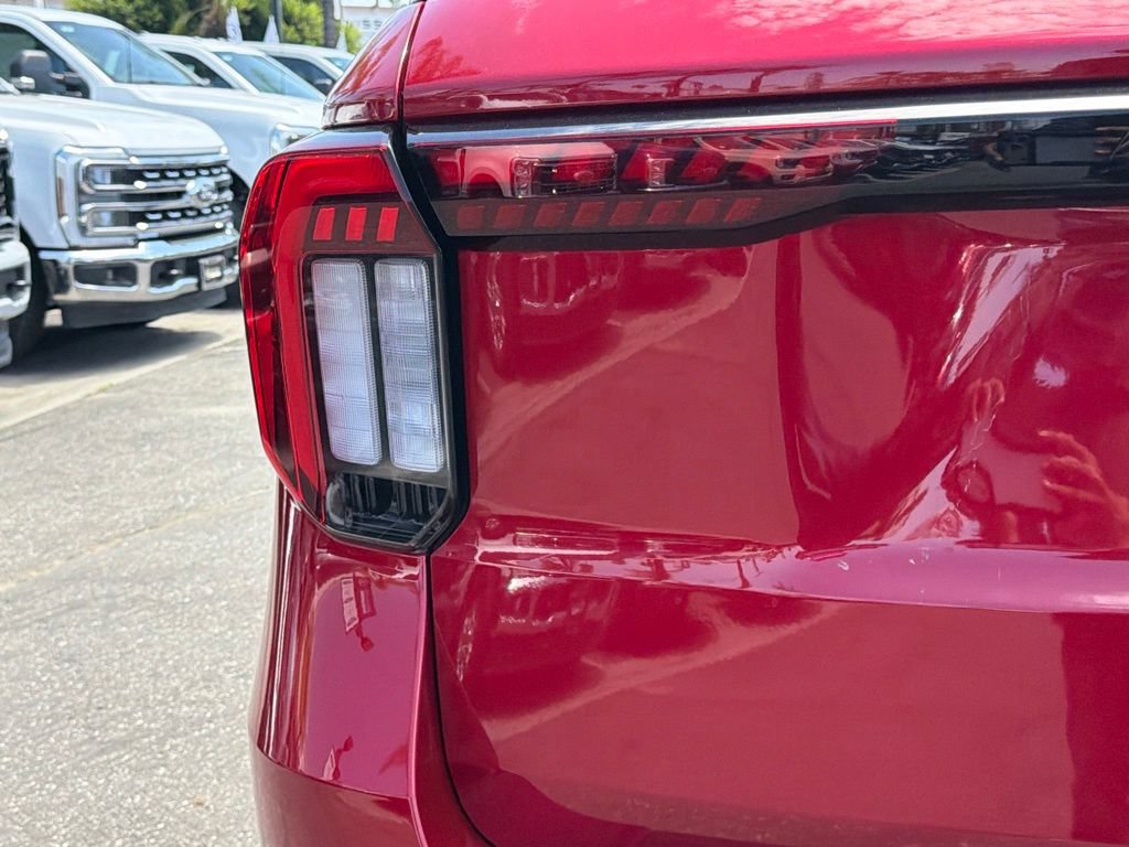 Certified 2025 Ford Explorer ST-Line w/ Premium Package RWD image 16