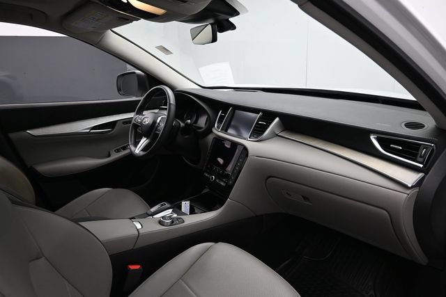 Used 2023 INFINITI QX50 Sensory AWD/4WD image 29