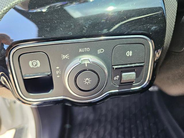 Used 2023 Mercedes-Benz CLA 250 image 23