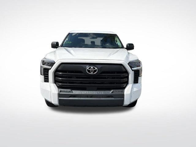 Used 2022 Toyota Tundra SR5 w/ SR5 Convenience Package image 8
