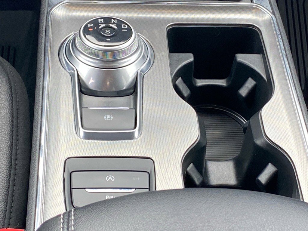 Certified 2024 Ford Edge Titanium w/ Equipment Group 301A image 10