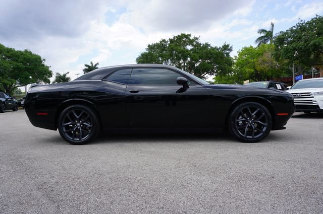 Used 2023 Dodge Challenger SXT w/ Blacktop Package RWD image 4