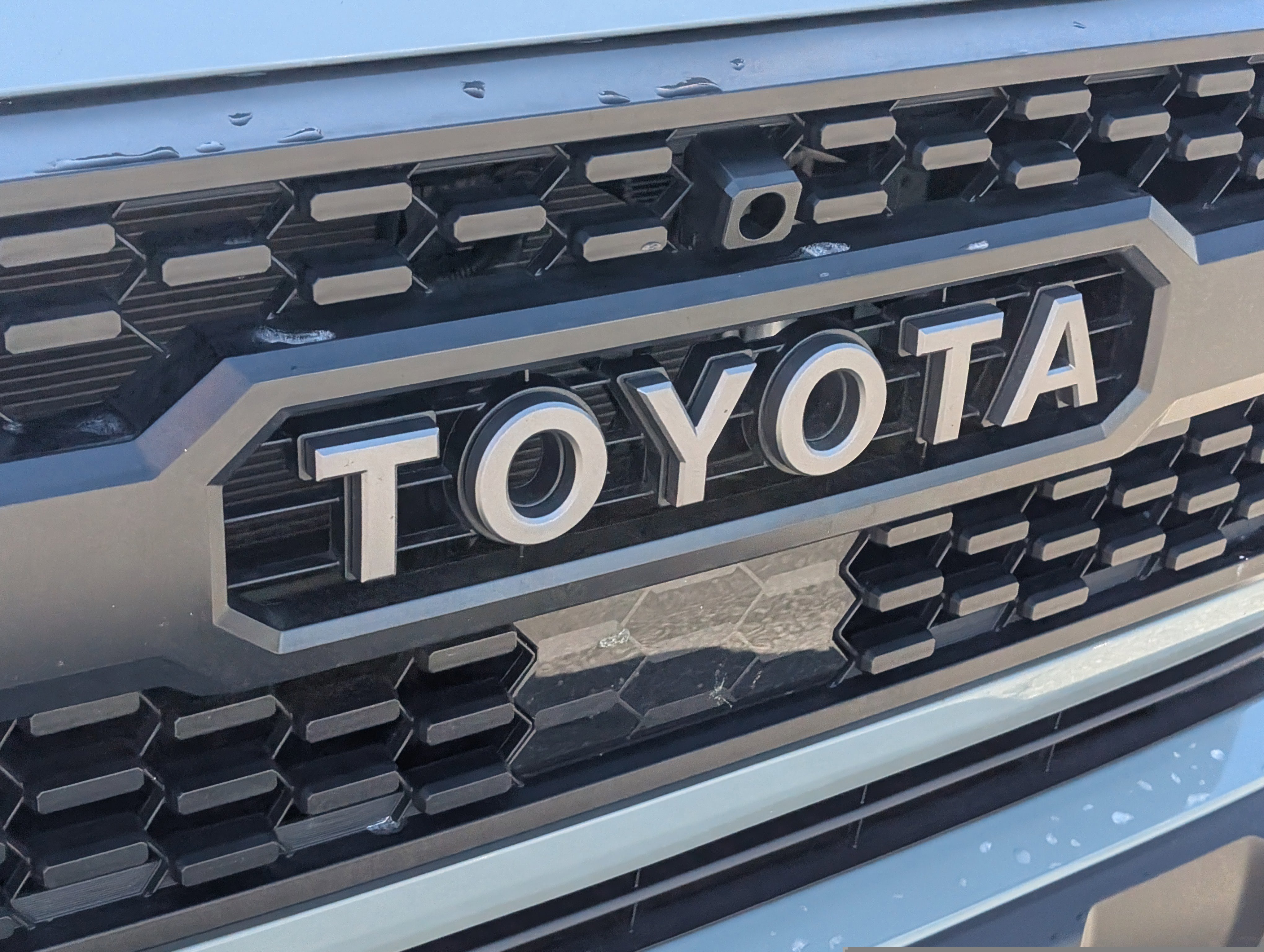 Used 2022 Toyota Tacoma TRD Off-Road w/ Technology Package image 11