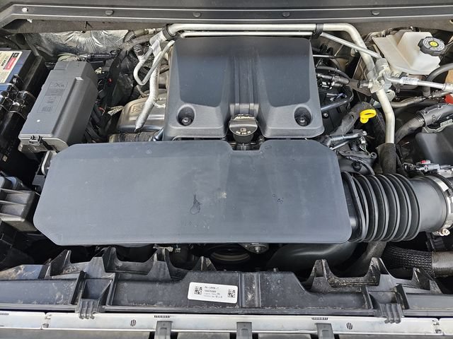 Used 2024 Chevrolet Colorado Z71 w/ Z71 Convenience Package 2 AWD/4WD image 34