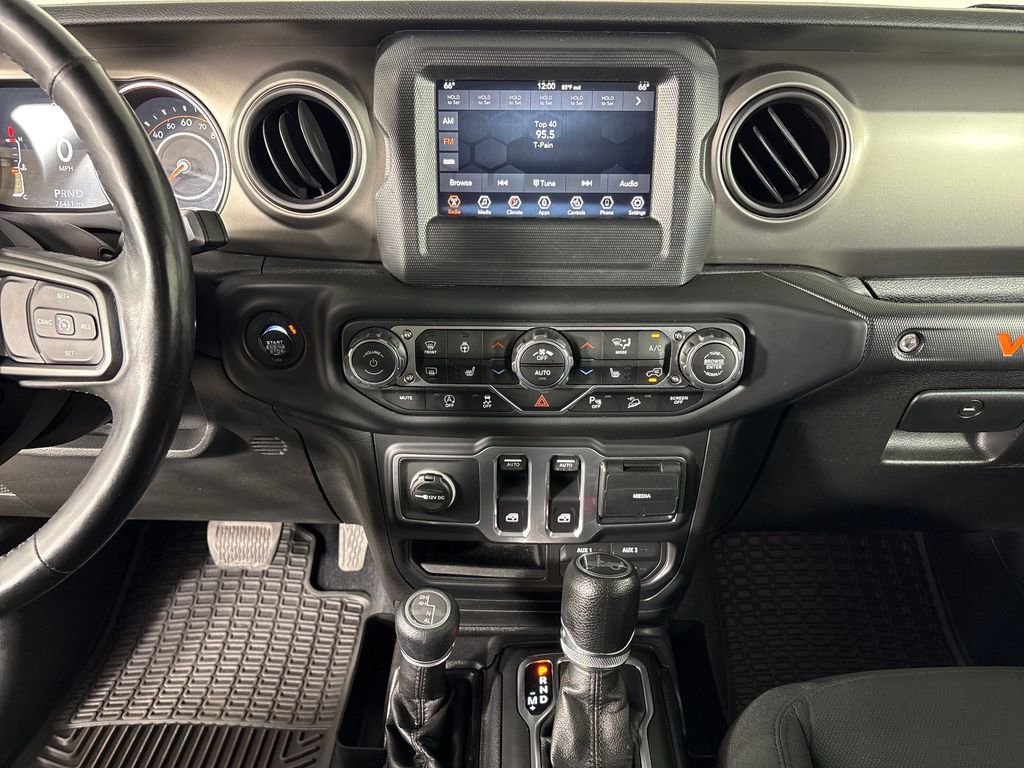 Used 2018 Jeep Wrangler Sport S image 30