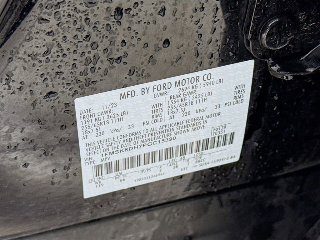 Certified 2023 Ford Explorer XLT image 32