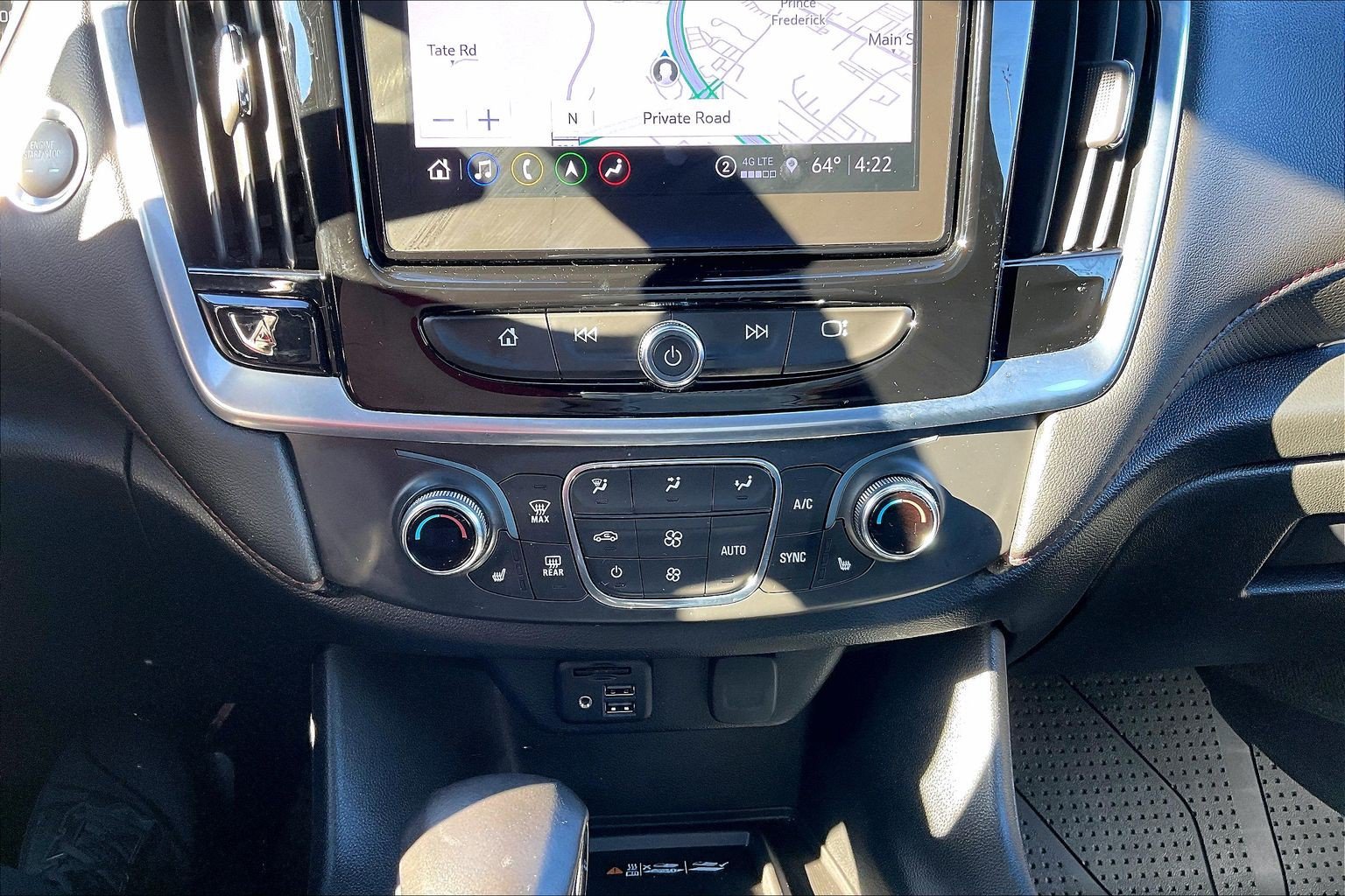 Used 2022 Chevrolet Traverse RS w/ LPO, Floor Liner Package AWD/4WD image 33