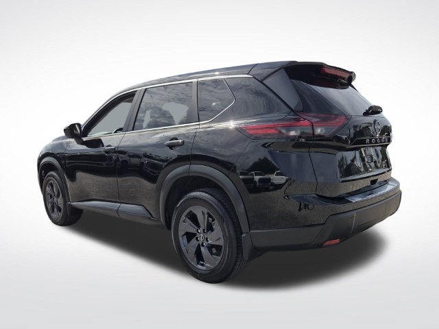 Used 2026 Nissan Rogue SV w/ Cold Weather Package FWD image 7