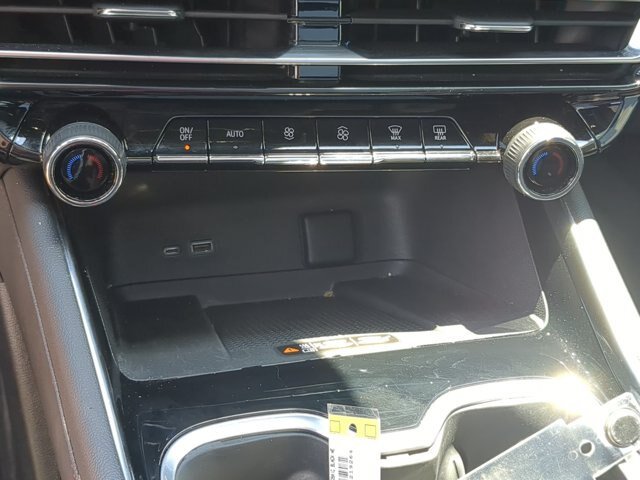Used 2024 Chevrolet Traverse RS FWD image 26