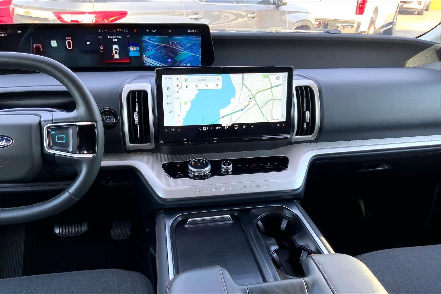 Certified 2025 Ford Expedition Active RWD image 7