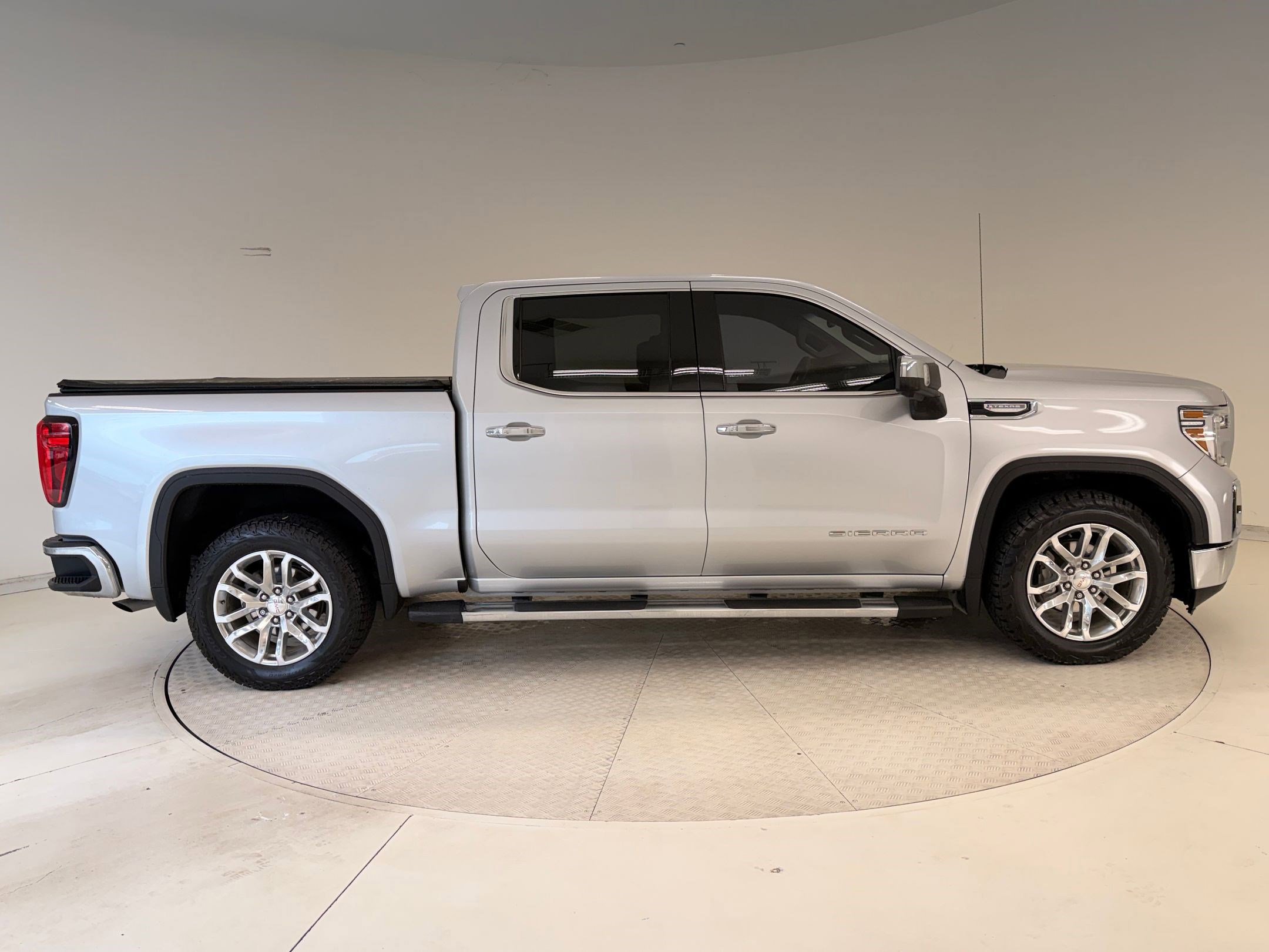Used 2020 GMC Sierra 1500 SLT image 7