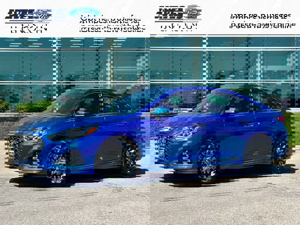 Used 2018 Hyundai Sonata Sport w/ Cargo Package FWD image 6