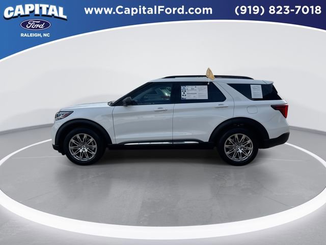 Certified 2025 Ford Explorer Active w/ Active Comfort Package image 3